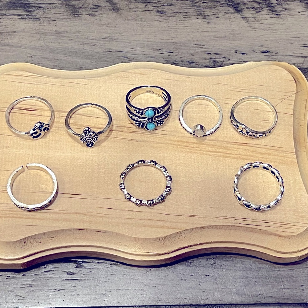 Final Price! 8 Silver Tone Rings